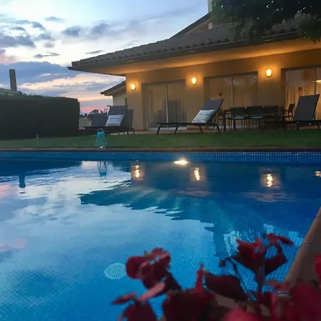 וילה Modern In Les Corts With Pool *